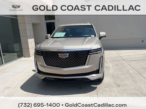 Certified 2024 Cadillac Escalade ESV Premium Luxury w/ LPO, Floor Liner Package AWD/4WD image 5