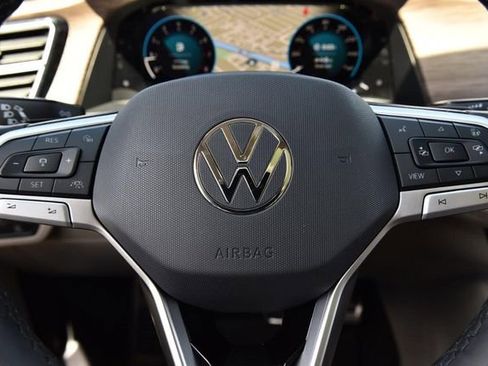 New 2026 Volkswagen Atlas SEL Premium R-Line AWD/4WD image 18
