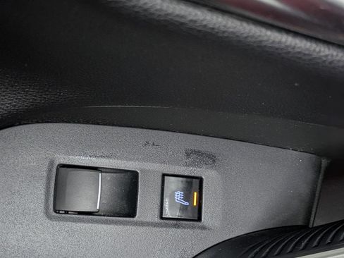 Used 2021 Toyota RAV4 Limited image 15