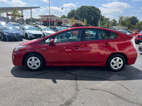 Used 2010 Toyota Prius One image 2