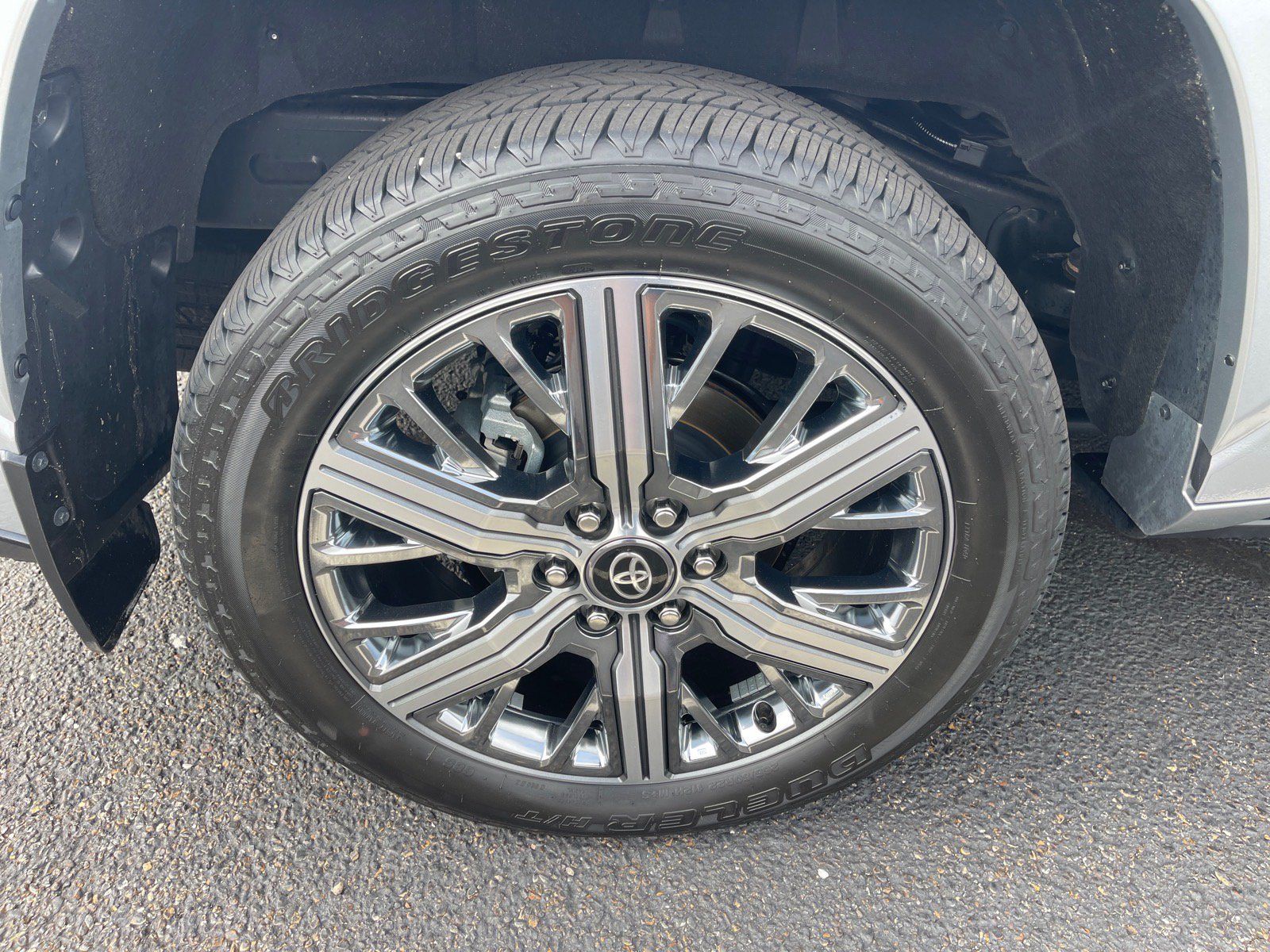 Used 2026 Toyota Sequoia Capstone AWD/4WD image 22