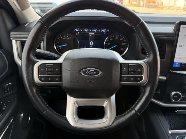 Used 2024 Ford Expedition XLT RWD image 13