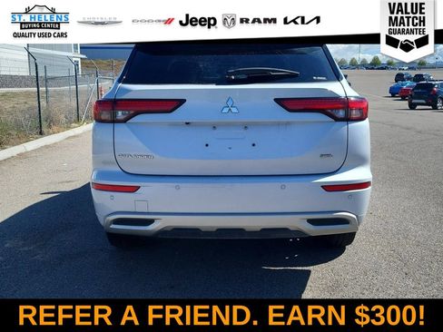 Used 2024 Mitsubishi Outlander SEL image 5