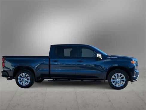Used 2019 Chevrolet Silverado 1500 Custom w/ Custom Convenience Package image 9