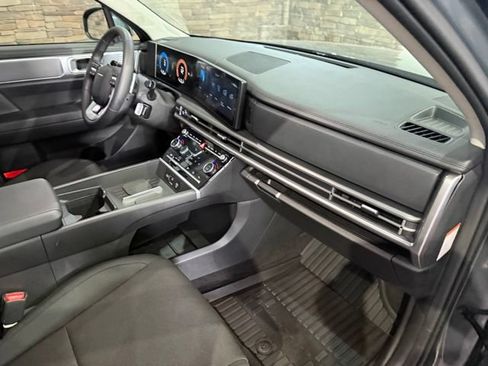 Used 2026 Hyundai Santa Fe SE FWD image 29