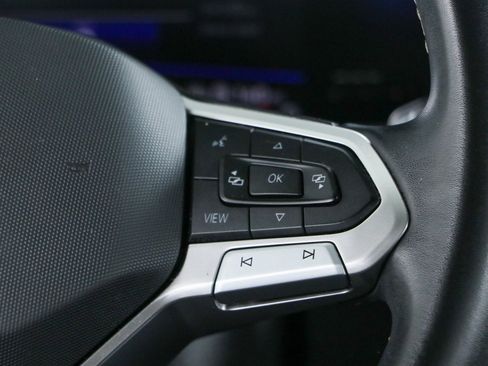 Used 2023 Volkswagen Tiguan SE w/ Panoramic Sunroof Package FWD image 14