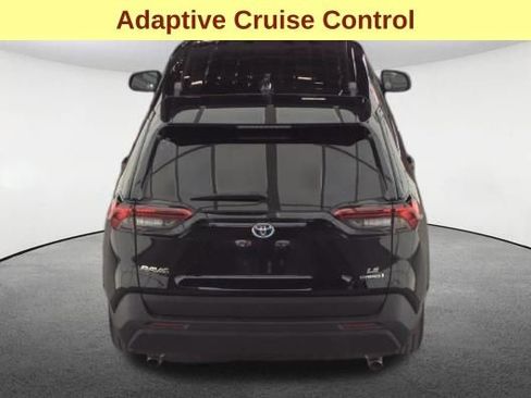 Used 2024 Toyota RAV4 LE image 7