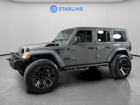 Used 2023 Jeep Wrangler Unlimited Sahara w/ Cold Weather Group AWD/4WD image 2
