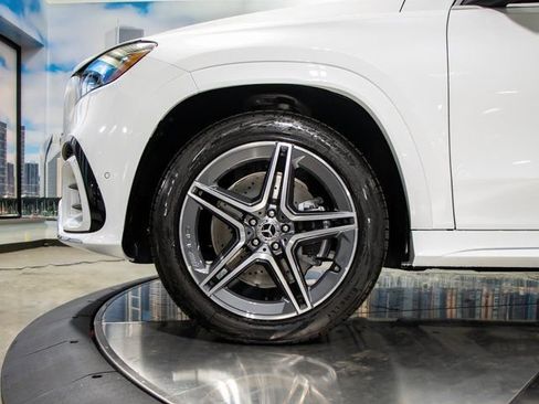 Certified 2026 Mercedes-Benz GLS 450 4MATIC image 7