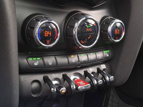 Used 2021 MINI Cooper S w/ 6.5" Touchscreen Package image 10