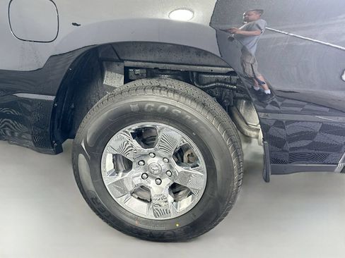 Used 2020 RAM 1500 Big Horn AWD/4WD image 28