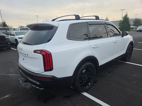 Used 2022 Kia Telluride EX w/ EX Premium Package AWD/4WD image 17