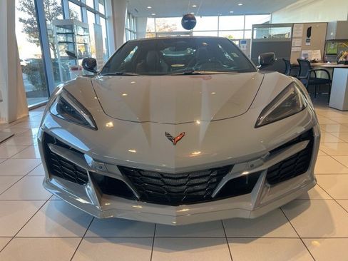 Used 2025 Chevrolet Corvette Z06 image 7