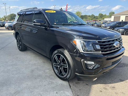 Used 2021 Ford Expedition Limited AWD/4WD image 3