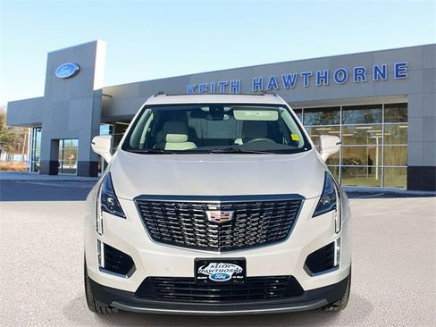 Used 2021 Cadillac XT5 Premium Luxury image 2