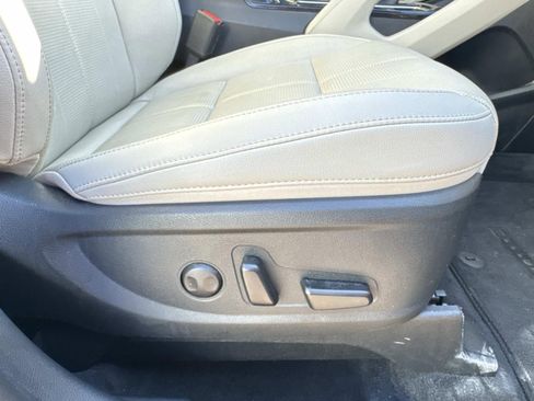 Used 2023 Kia Telluride SX image 16