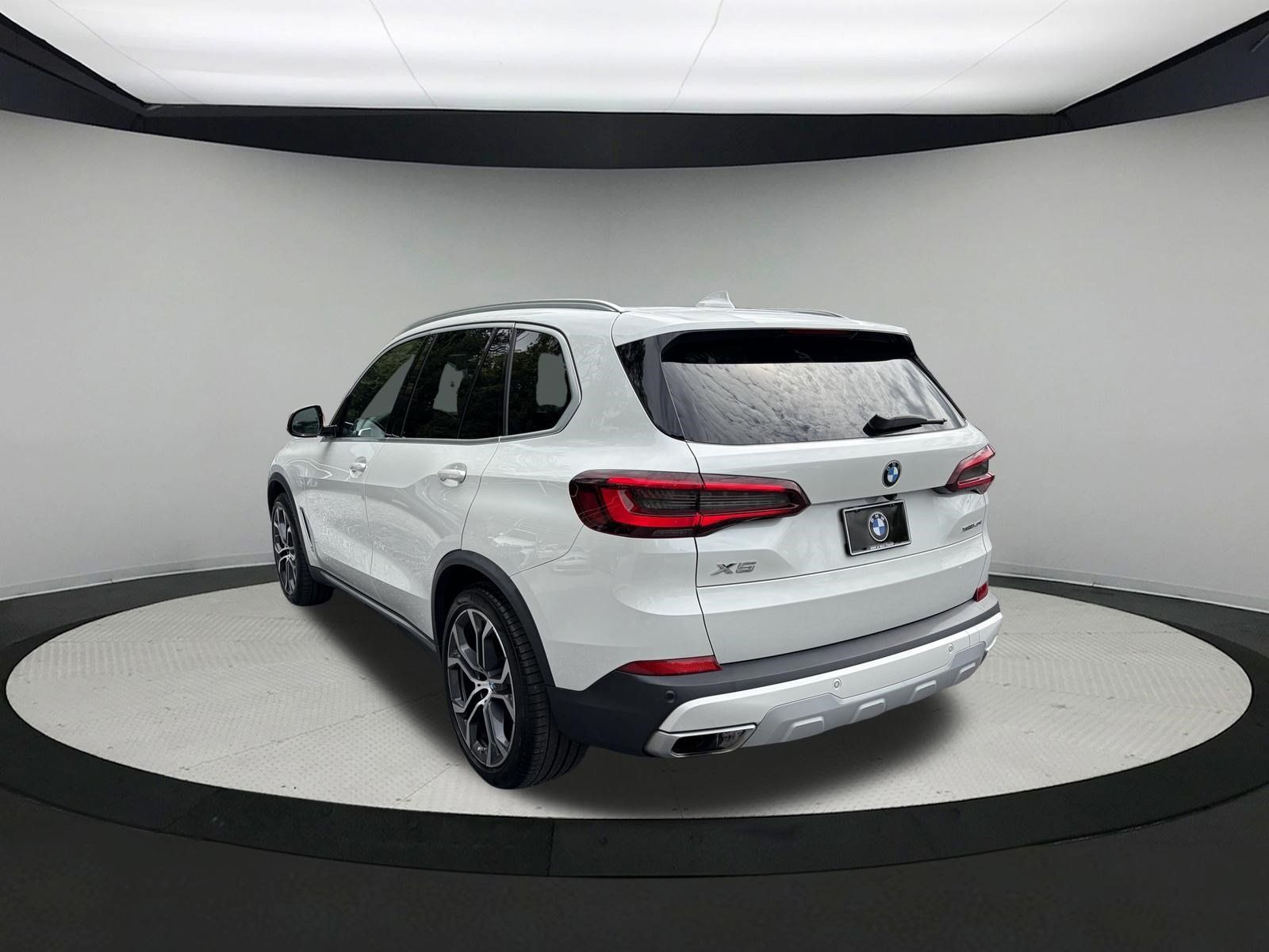 Used 2021 BMW X5 xDrive40i w/ Premium Package AWD/4WD image 5