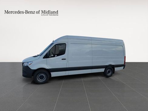 New 2026 Mercedes-Benz Sprinter 2500 image 5