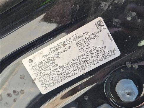 Used 2023 Rivian R1S Adventure AWD/4WD image 26