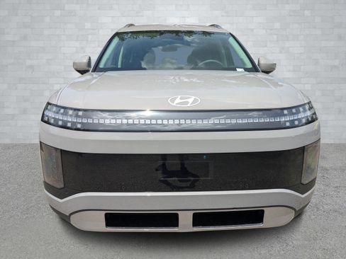 New 2026 Hyundai Ioniq 9 SE image 8