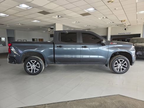 Used 2019 Chevrolet Silverado 1500 LT Trail Boss AWD/4WD image 9