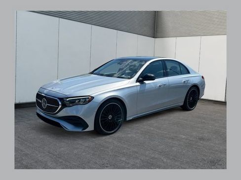 Used 2025 Mercedes-Benz E 450 4MATIC Sedan image 1