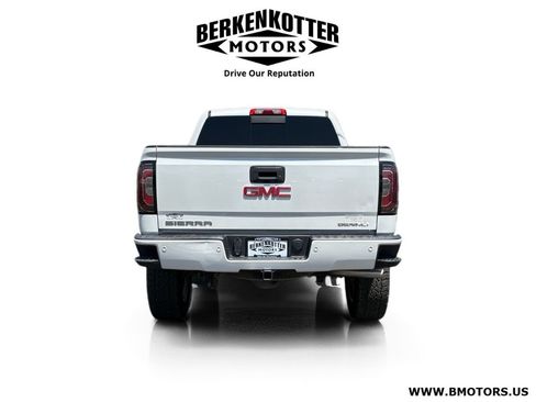 Used 2017 GMC Sierra 1500 Denali AWD/4WD image 4
