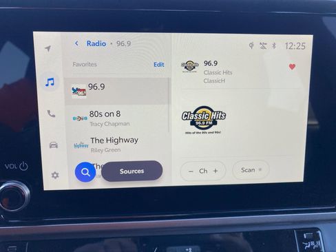 Used 2026 Toyota Camry SE image 12