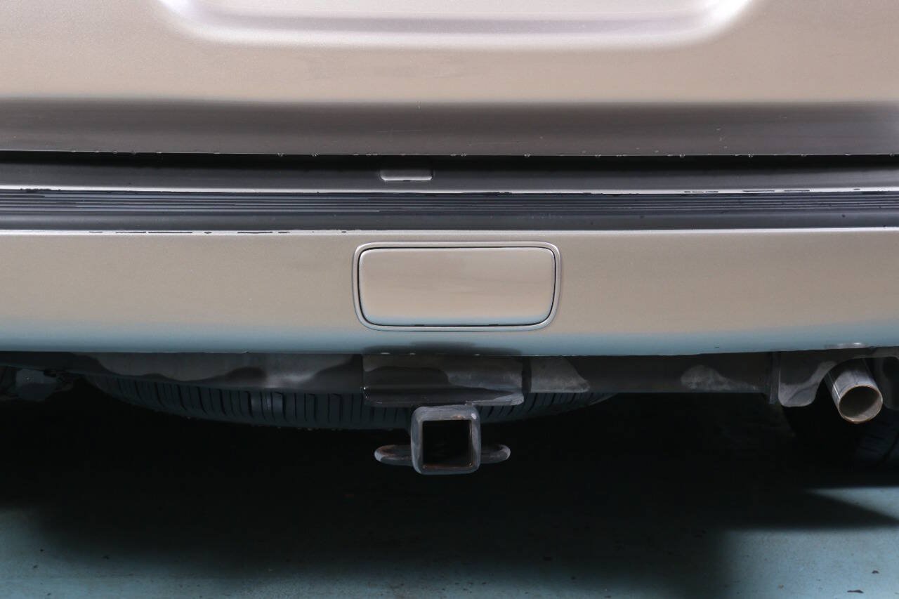 Used 2004 Toyota Land Cruiser AWD/4WD image 20