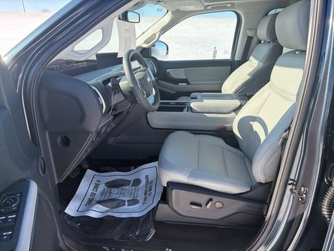 New 2026 Ford Expedition Max Active AWD/4WD image 9