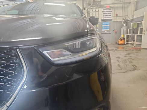 Used 2022 Chrysler Pacifica Touring-L FWD image 22