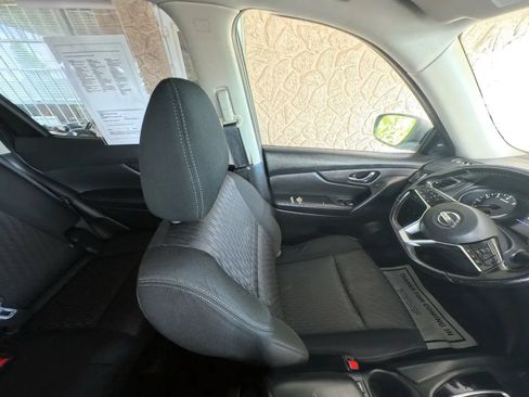 Used 2020 Nissan Rogue SV AWD/4WD image 26