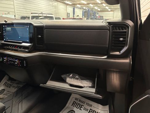 Used 2022 Chevrolet Silverado 1500 RST w/ Z71 Off-Road Package image 29