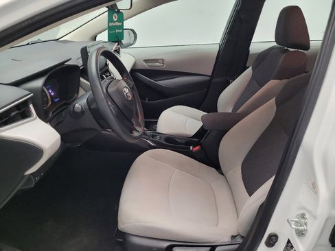 Used 2022 Toyota Corolla LE image 17