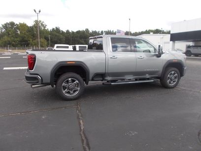 New 2026 GMC Sierra 2500 SLT w/ SLT Premium Package