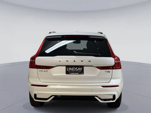Used 2025 Volvo XC60 T8 Plus AWD/4WD image 11