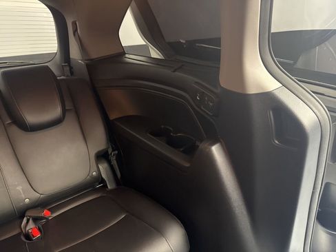 Used 2021 Honda Odyssey Touring image 38