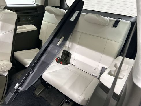 Used 2024 Hyundai Santa Fe Calligraphy image 22