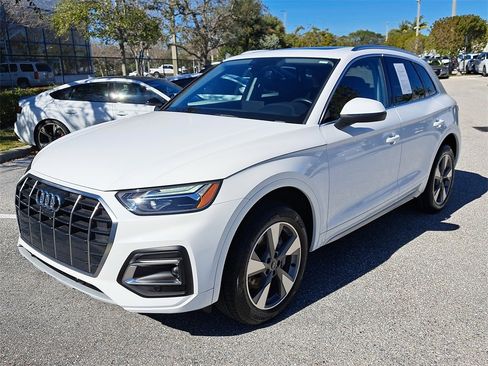 Certified 2023 Audi Q5 2.0T Premium Plus w/ Premium Plus Package image 2