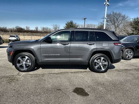 New 2026 Jeep Grand Cherokee Limited RWD image 3