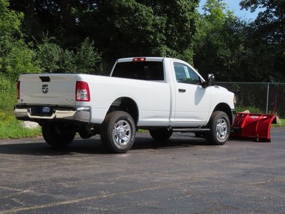 New 2024 RAM 2500 Tradesman w/ Chrome Appearance Group