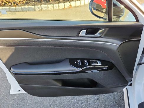 Used 2023 Kia K5 GT image 12