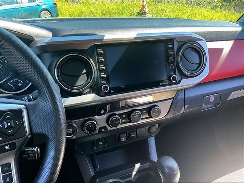 Used 2023 Toyota Tacoma SR5 AWD/4WD image 25