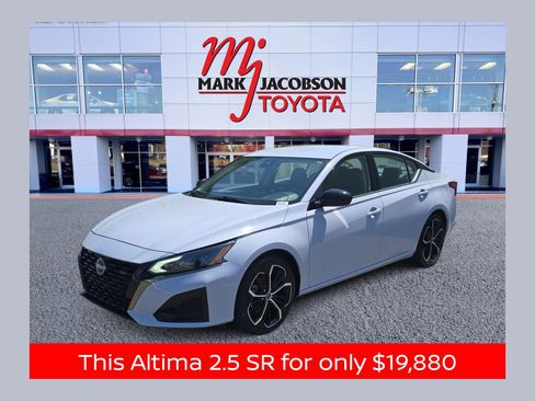 Used 2024 Nissan Altima 2.5 SR FWD image 1