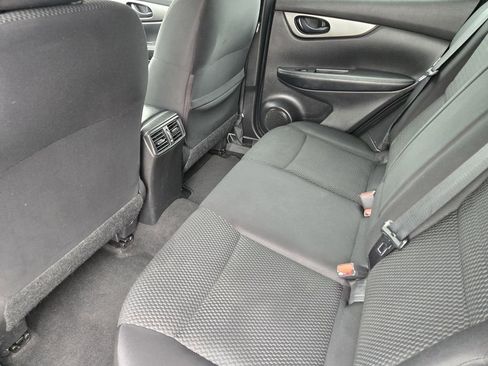 Used 2020 Nissan Rogue Sport S FWD image 28