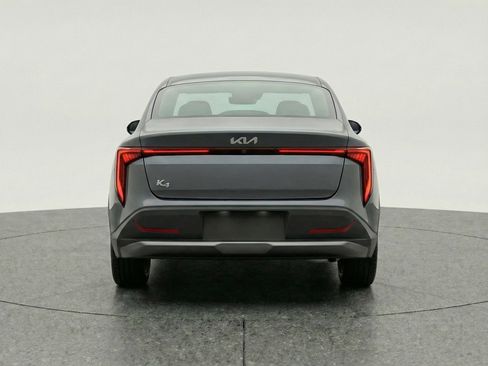 Used 2025 Kia K4 FWD image 7