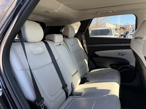 Used 2023 Hyundai Tucson Limited w/ Cargo Package image 17