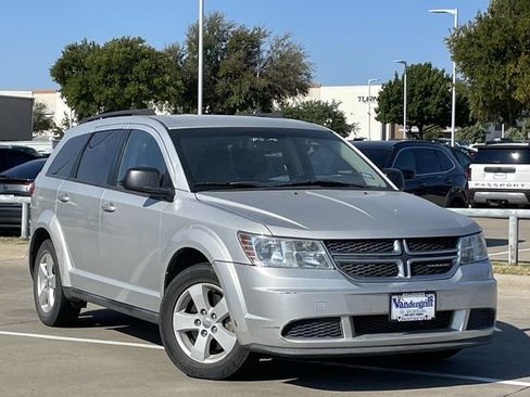 Used 2013 Dodge Journey SE FWD image 2