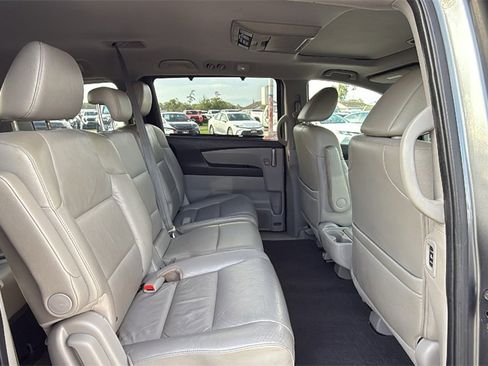 Used 2011 Honda Odyssey EX-L image 29