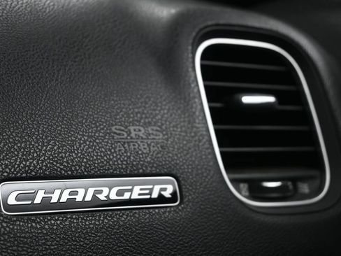 Used 2018 Dodge Charger GT AWD/4WD image 17